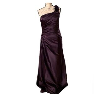 Bill Levkoff Beautiful One Shoulder Rosette Side Cinched Maxi Gown Size 10